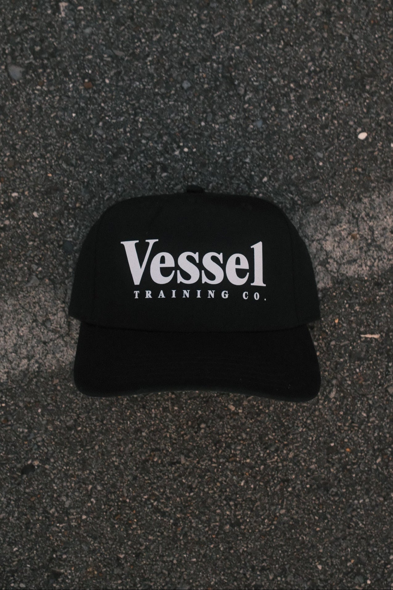 BLACK VINTAGE HAT - SOLID